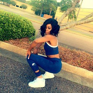 Meet your Posher, Itty